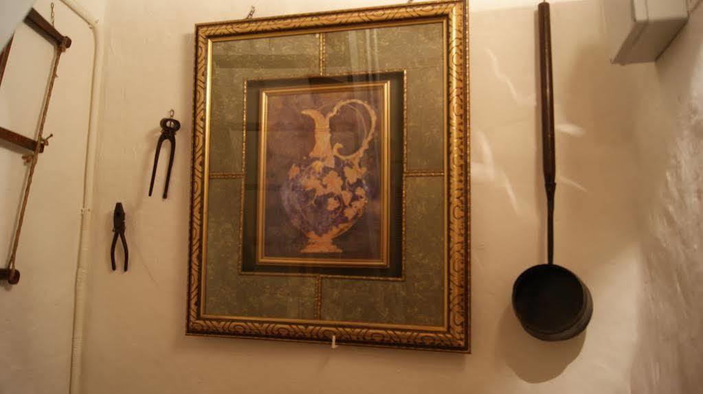 Borgo San Martino Hotel บรา ภายนอก รูปภาพ