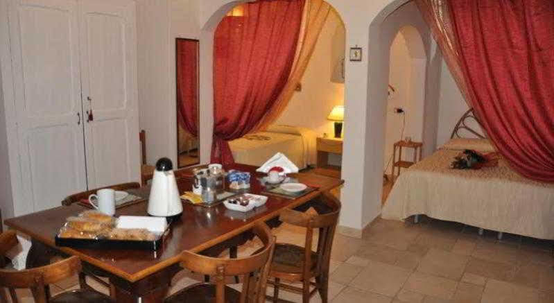 Borgo San Martino Hotel บรา ภายนอก รูปภาพ